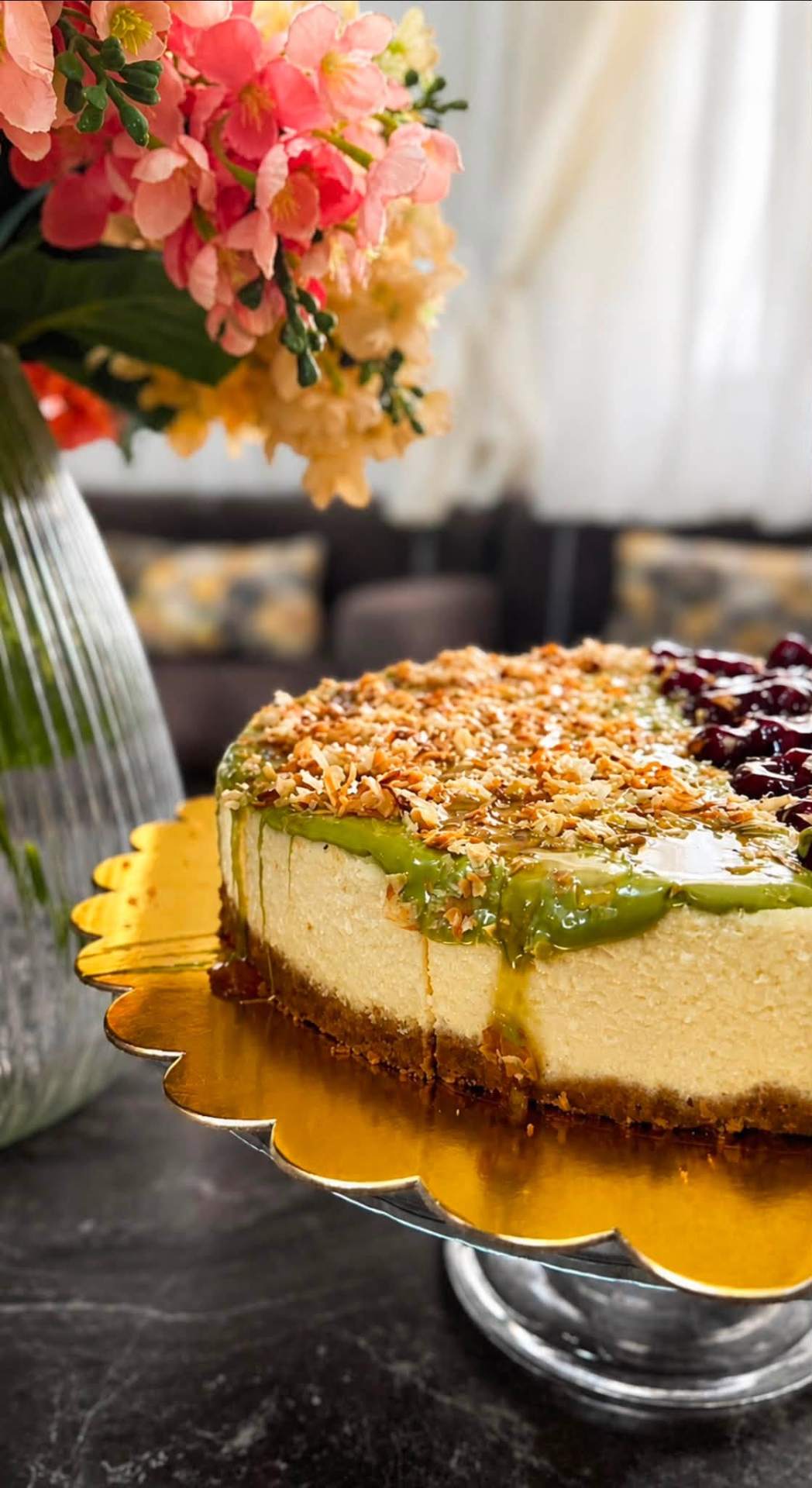 Pistachio cheesecake